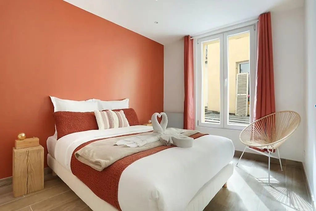 Center Of By Prestige * Paris